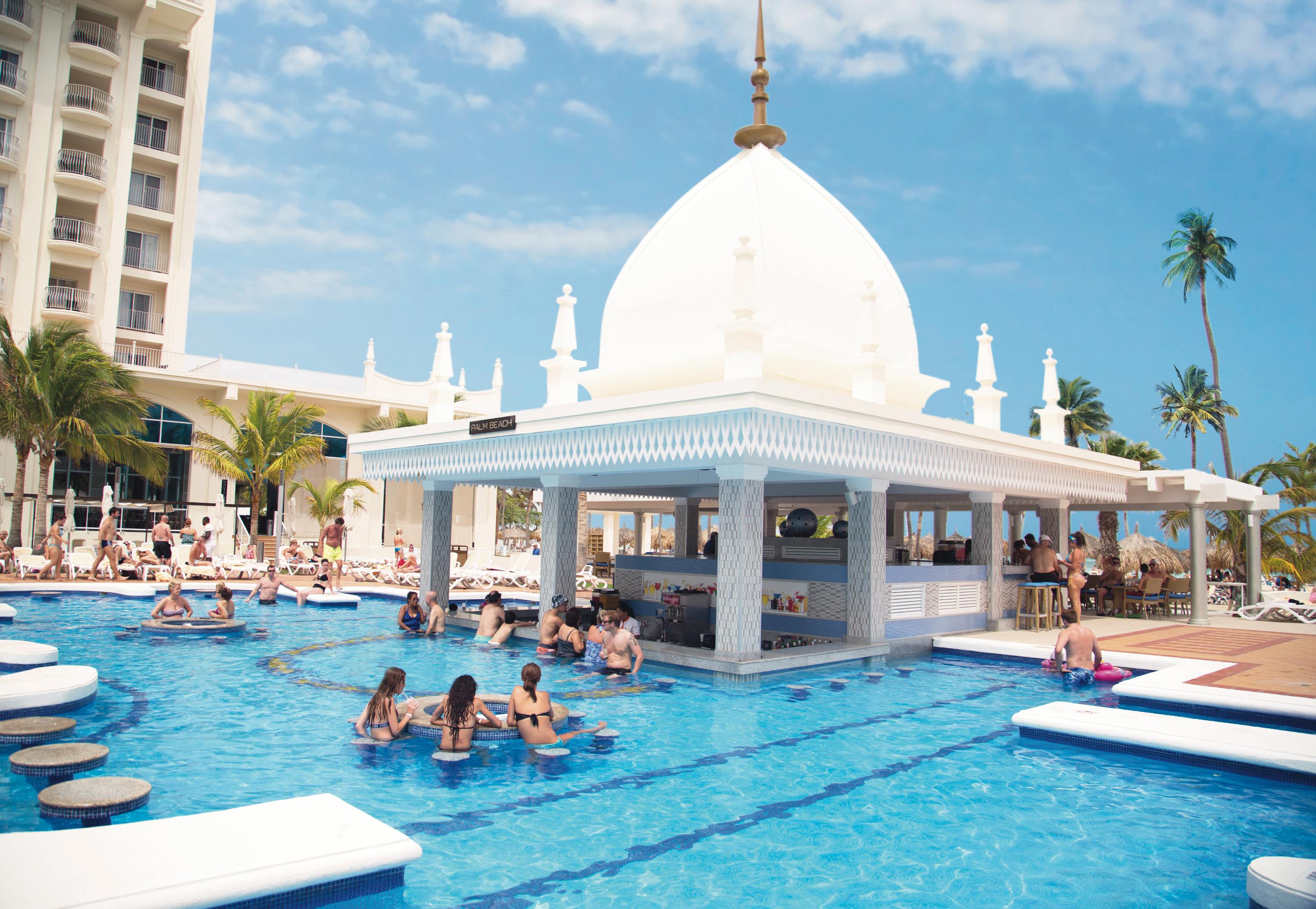 RIU Palace Aruba Pool Bar